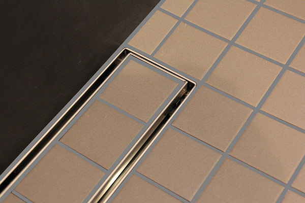 ������� ����� (����) ��������� ����� � �������� ��� ������ Mepa Duschrinne Fliese (1000) 150328